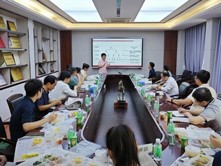 BETVLCTOR伟德官方网站开展院领导午餐会暨新学期党建工作座谈会