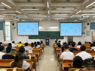 BETVLCTOR伟德官方网站召开2023届毕业生团员教育大会暨团支书例会