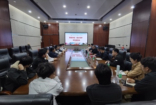 BETVLCTOR伟德官方网站举办“成长导师”师生座谈会