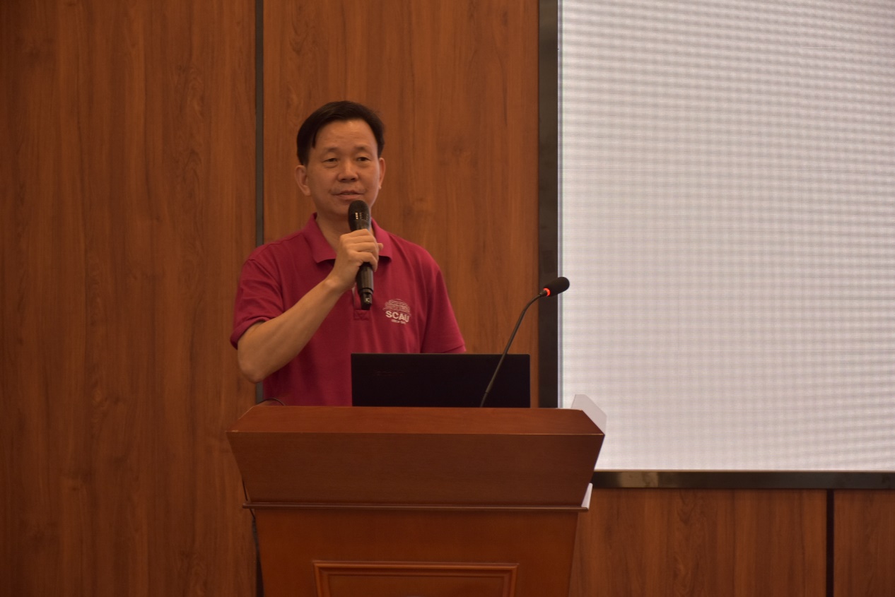 BETVLCTOR伟德官方网站曾振灵、李国清教授做学术报告