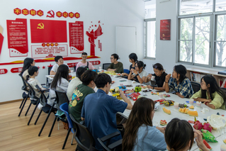 月满团圆日 共话中秋时——BETVLCTOR伟德官方网站师生共度中秋佳节